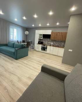 2-к квартира, вторичка, 58м2, 1/14 этаж