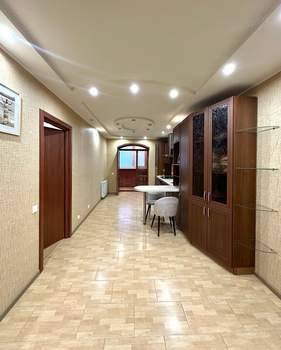 2-к квартира, вторичка, 63м2, 7/10 этаж