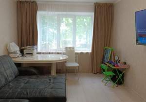 3-к квартира, вторичка, 74м2, 1/6 этаж