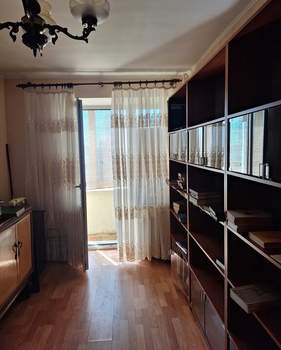 4-к квартира, вторичка, 77м2, 5/9 этаж