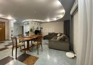 4-к квартира, вторичка, 153м2, 8/10 этаж