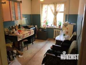 3-к квартира, вторичка, 64м2, 1/10 этаж