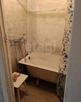 2-к квартира, вторичка, 48м2, 9/9 этаж