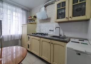 3-к квартира, вторичка, 60м2, 1/9 этаж