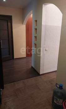 2-к квартира, вторичка, 62м2, 4/10 этаж