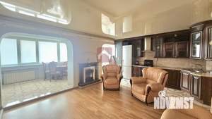 3-к квартира, вторичка, 100м2, 10/10 этаж