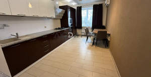 3-к квартира, вторичка, 83м2, 1/10 этаж