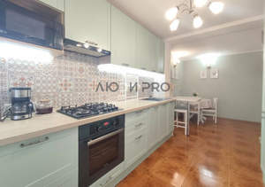 4-к квартира, вторичка, 121м2, 6/6 этаж