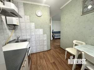 2-к квартира, вторичка, 42м2, 1/5 этаж