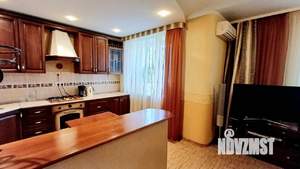 3-к квартира, вторичка, 82м2, 8/10 этаж