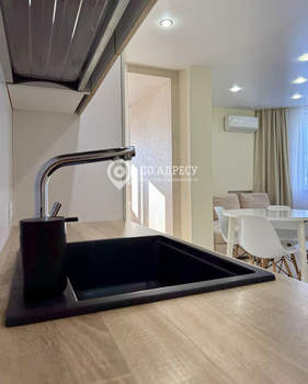 2-к квартира, вторичка, 67м2, 8/18 этаж