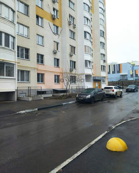 2-к квартира, вторичка, 61м2, 1/10 этаж