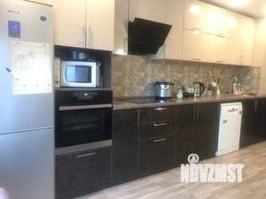 2-к квартира, вторичка, 60м2, 1/10 этаж