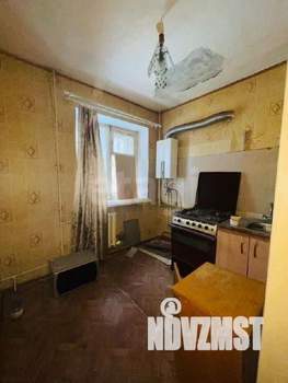 2-к квартира, вторичка, 42м2, 1/5 этаж