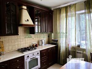 4-к квартира, вторичка, 80м2, 1/9 этаж