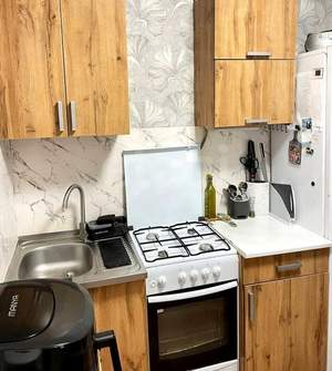 2-к квартира, вторичка, 42м2, 1/5 этаж