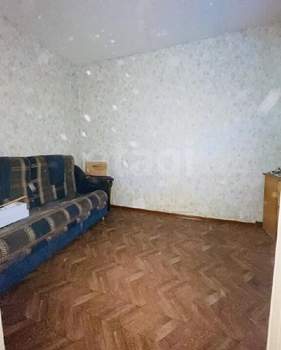 2-к квартира, вторичка, 42м2, 1/5 этаж