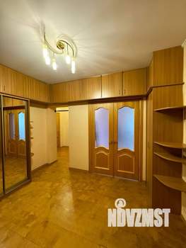 3-к квартира, вторичка, 109м2, 2/4 этаж