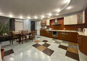 4-к квартира, вторичка, 153м2, 8/10 этаж