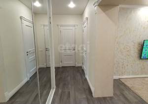 2-к квартира, вторичка, 58м2, 1/10 этаж