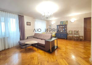 4-к квартира, вторичка, 121м2, 6/6 этаж