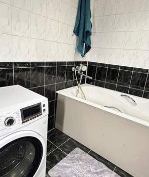 2-к квартира, вторичка, 79м2, 4/10 этаж