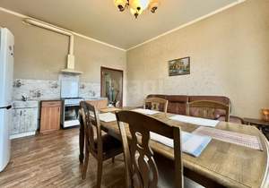 4-к квартира, вторичка, 106м2, 3/3 этаж