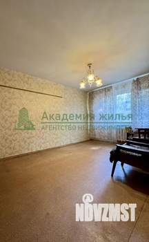 3-к квартира, вторичка, 57м2, 1/9 этаж