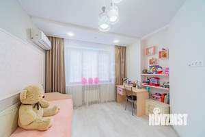 4-к квартира, вторичка, 108м2, 1/16 этаж