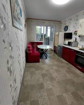 2-к квартира, вторичка, 58м2, 9/10 этаж