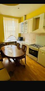 3-к квартира, вторичка, 75м2, 3/4 этаж