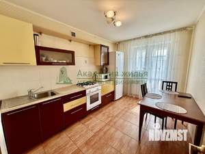 2-к квартира, вторичка, 61м2, 7/10 этаж