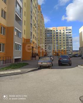 2-к квартира, вторичка, 56м2, 1/10 этаж