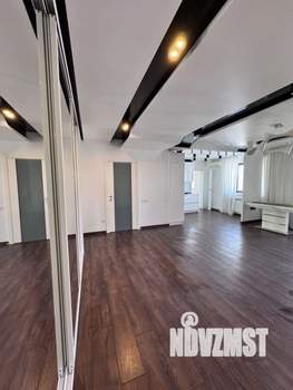 3-к квартира, вторичка, 76м2, 9/10 этаж