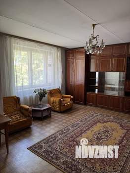 2-к квартира, вторичка, 66м2, 2/6 этаж