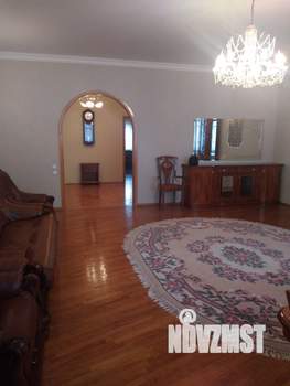 4-к квартира, вторичка, 160м2, 5/6 этаж