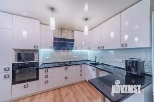 3-к квартира, вторичка, 84м2, 9/10 этаж