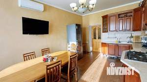 4-к квартира, вторичка, 134м2, 3/4 этаж