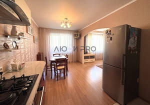 3-к квартира, вторичка, 80м2, 10/10 этаж