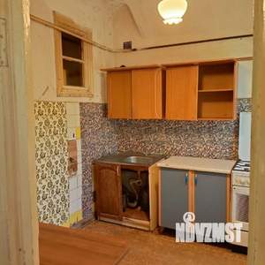 3-к квартира, вторичка, 62м2, 2/4 этаж