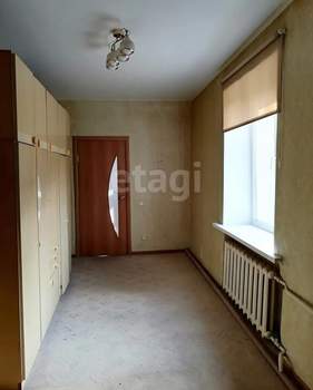 3-к квартира, вторичка, 74м2, 1/3 этаж