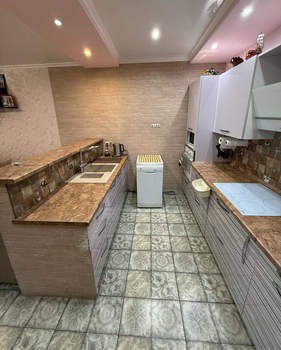 3-к квартира, вторичка, 60м2, 1/6 этаж