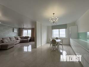 2-к квартира, вторичка, 98м2, 8/23 этаж
