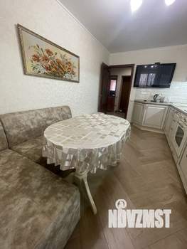 2-к квартира, вторичка, 63м2, 10/10 этаж
