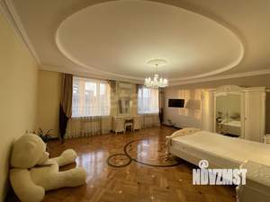 3-к квартира, вторичка, 138м2, 11/11 этаж