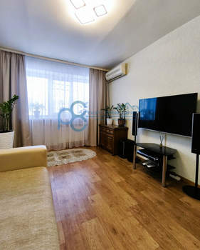 2-к квартира, вторичка, 42м2, 1/5 этаж