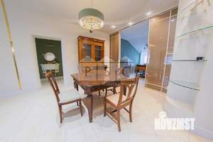 3-к квартира, вторичка, 137м2, 6/6 этаж