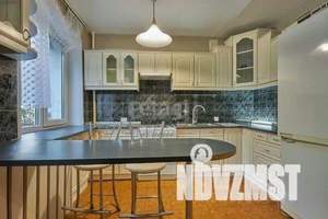 3-к квартира, вторичка, 63м2, 2/9 этаж