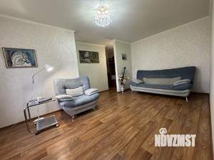 2-к квартира, вторичка, 42м2, 1/5 этаж