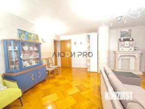 4-к квартира, вторичка, 121м2, 6/6 этаж